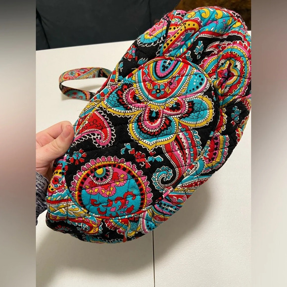 SOLD! Vera Bradley paisley multicolored shoulder purse - Picture 7 of 8